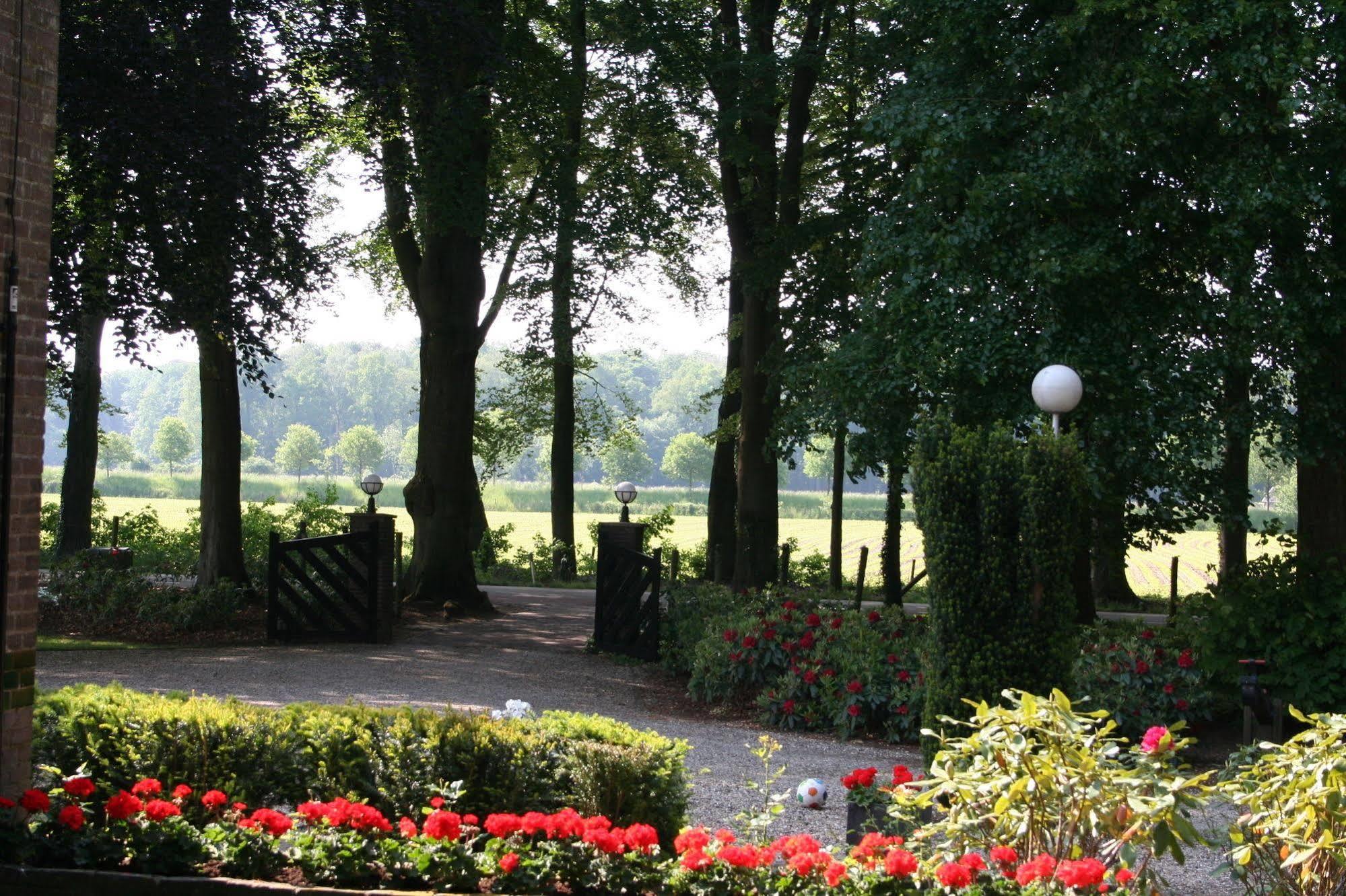 Villa Rozenhof 알멘 외부 사진